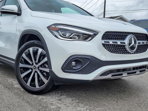2022 Mercedes-Benz GLA 250 Base 4MATIC