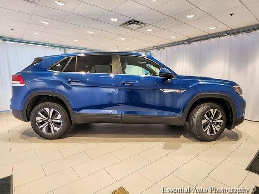 Mountain 2026 Volkswagen Atlas Cross Sport 2.0T SE