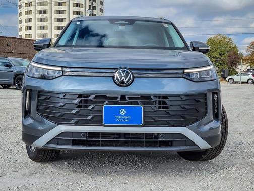 2025 Volkswagen Tiguan 2.0T SE