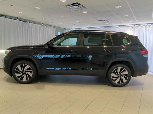 2025 Volkswagen Atlas 2.0T SE