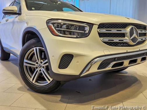 White 2022 Mercedes-Benz GLC 300 Base 4MATIC