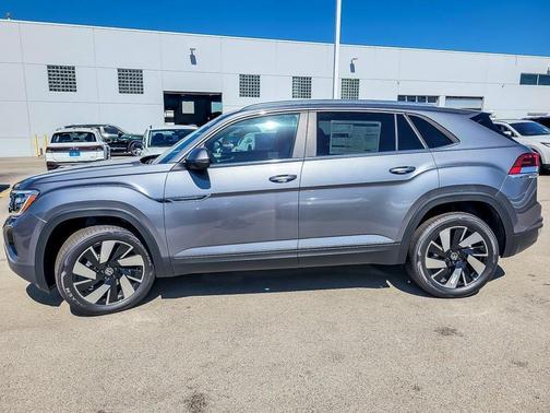 2025 Volkswagen Atlas Cross Sport 2.0T SE w/Technology
