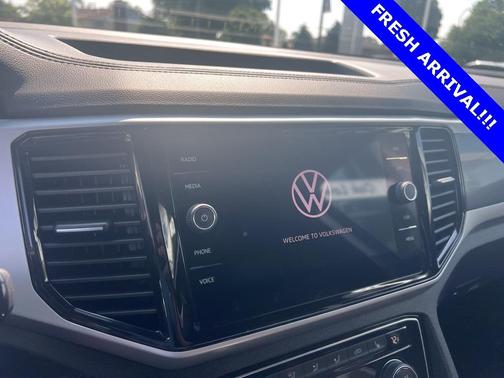 2023 Volkswagen Atlas Cross Sport 2.0T SEL R-Line Black