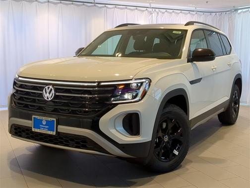 2025 Volkswagen Atlas 2.0T Peak Edition