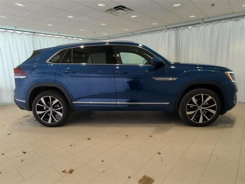 2025 Volkswagen Atlas Cross Sport 2.0T SEL Premium R-Line
