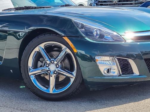 2008 Saturn Sky Red Line