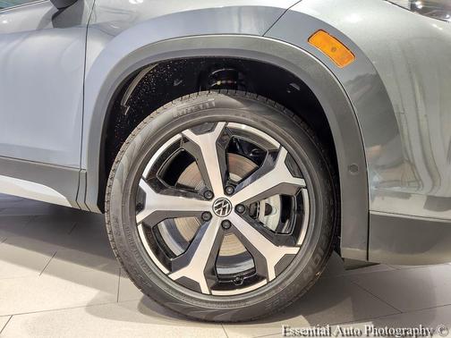 Platinum Gray 2026 Volkswagen Tiguan 2.0T SE