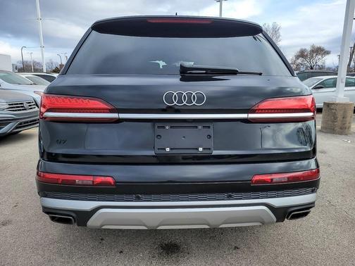 2025 Audi Q7 45 Premium