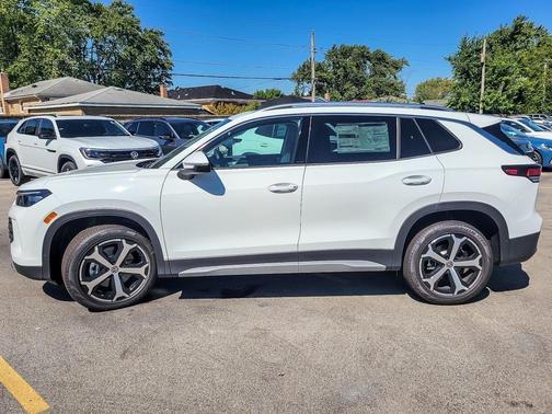 2025 Volkswagen Tiguan 2.0T SE