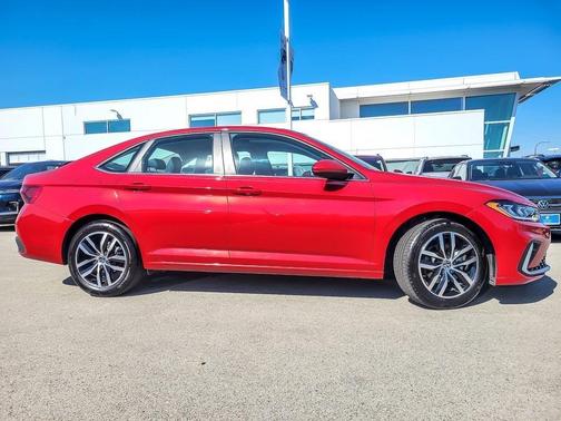 2025 Volkswagen Jetta 1.5T SE