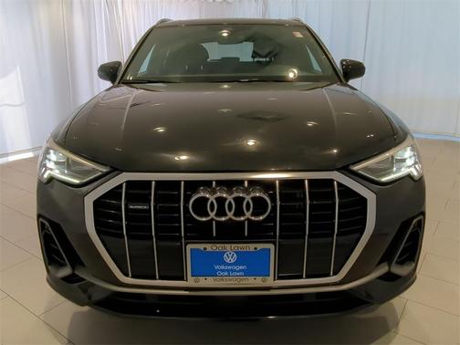 2022 Audi Q3 45 S line Premium