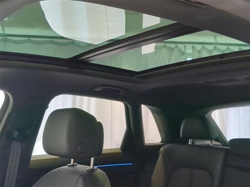 2022 Audi Q3 45 S line Premium