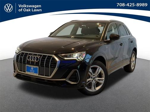2022 Audi Q3 45 S line Premium