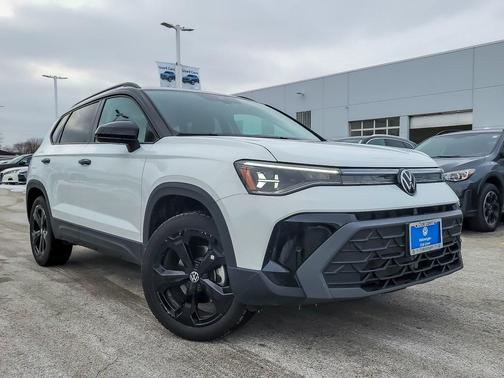 2025 Volkswagen Taos 1.5T SE Black