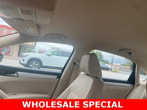 2013 Volkswagen Passat 2.5 SE