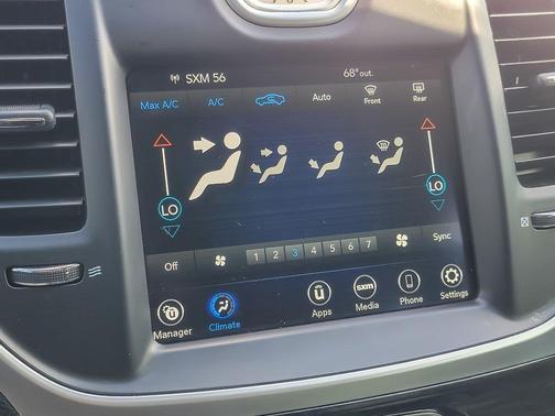 2022 Chrysler 300 Touring