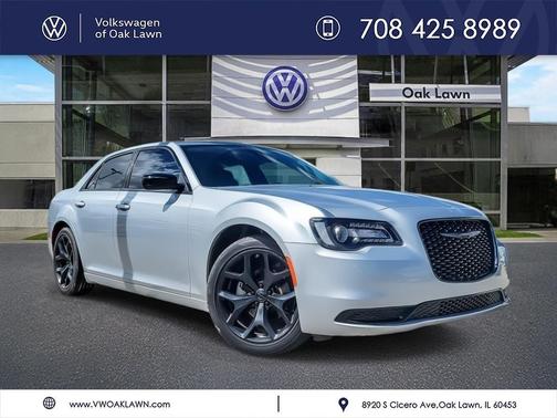 2022 Chrysler 300 Touring
