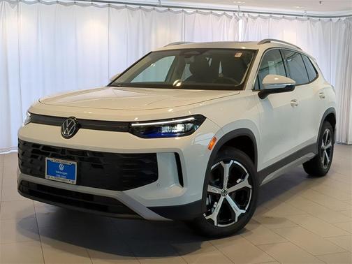 2025 Volkswagen Tiguan 2.0T SE