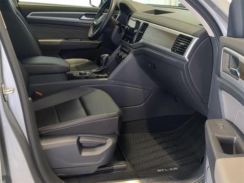 2023 Volkswagen Atlas 2.0T SE