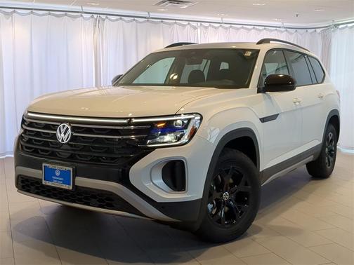 2025 Volkswagen Atlas 2.0T Peak Edition
