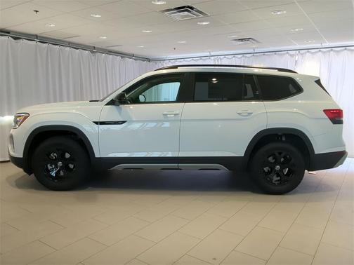 2025 Volkswagen Atlas 2.0T Peak Edition