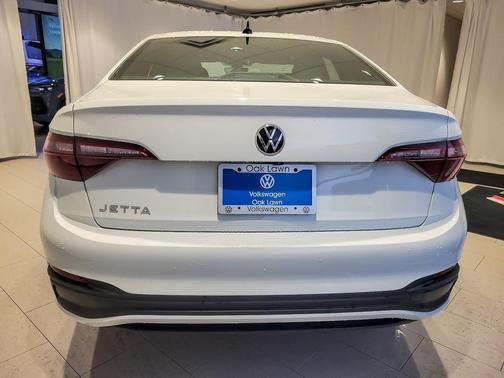 Pure White 2023 Volkswagen Jetta 1.5T Sport