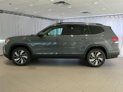 2025 Volkswagen Atlas 2.0T SE