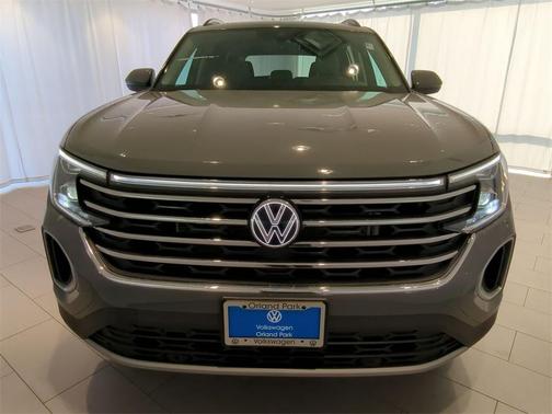 2025 Volkswagen Atlas 2.0T SE