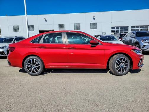 2025 Volkswagen Jetta 1.5T SE