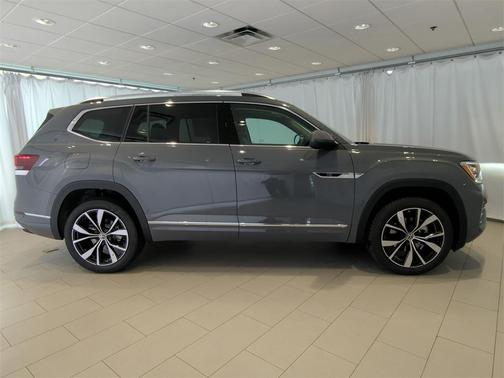 2025 Volkswagen Atlas 2.0T SEL Premium R-Line