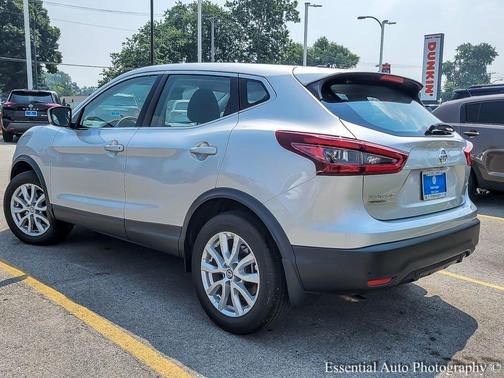 2022 Nissan Rogue Sport S