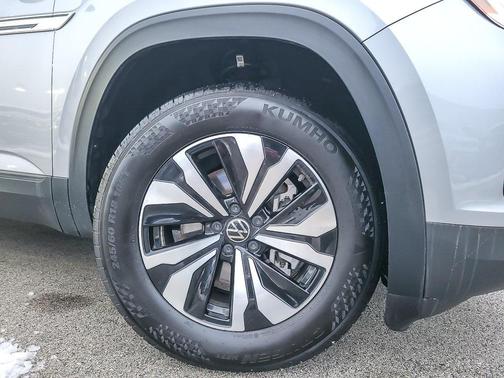 2024 Volkswagen Atlas Cross Sport 2.0T SE