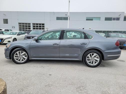 2018 Volkswagen Passat 2.0T SE