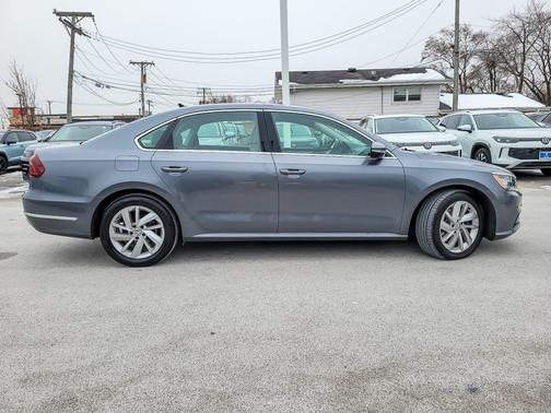 2018 Volkswagen Passat 2.0T SE