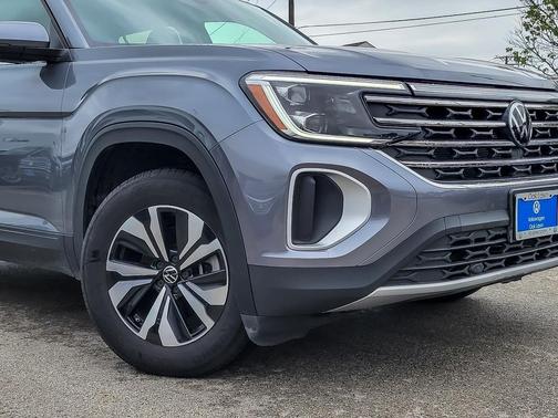 2024 Volkswagen Atlas 2.0T SE