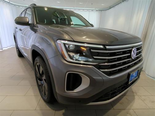 2025 Volkswagen Atlas 2.0T SE