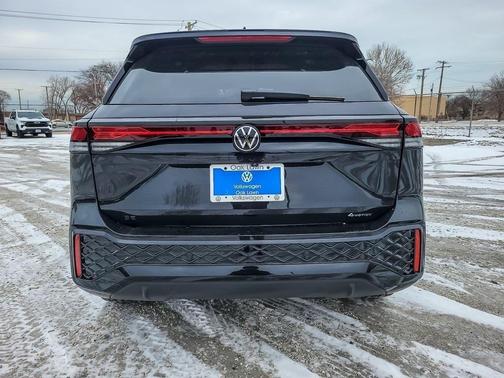 Deep Black 2026 Volkswagen Tiguan 2.0T SE R-Line Black