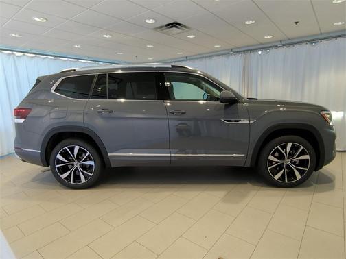 2025 Volkswagen Atlas 2.0T SEL Premium R-Line