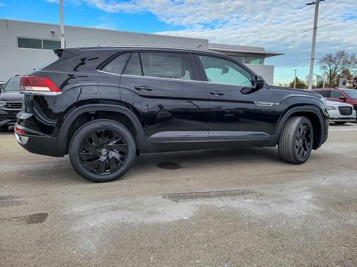 2026 Volkswagen Atlas Cross Sport 2.0T SE