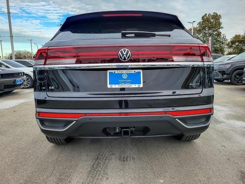 2026 Volkswagen Atlas Cross Sport 2.0T SE