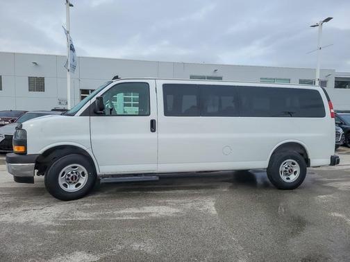 2021 GMC Savana 3500 LT