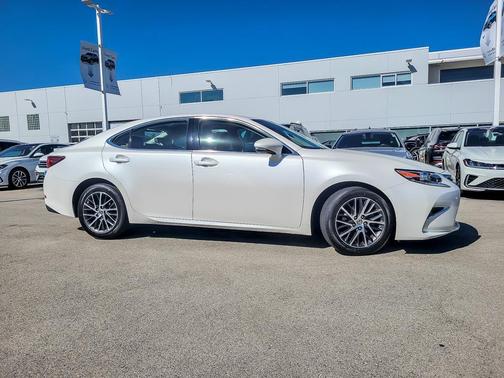 2017 Lexus ES 350 Base