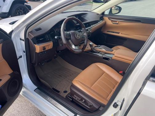 2017 Lexus ES 350 Base