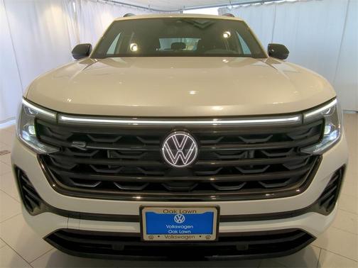 2025 Volkswagen Atlas Cross Sport 2.0T SEL R-Line Black