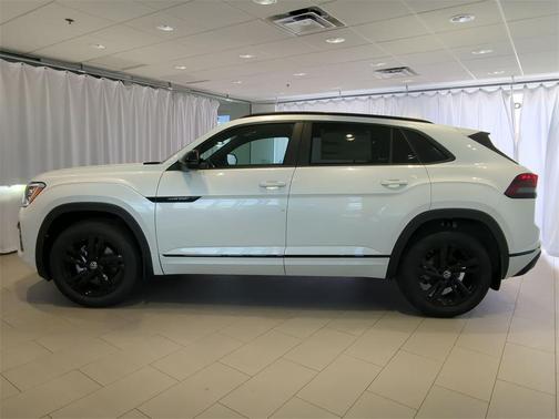 2025 Volkswagen Atlas Cross Sport 2.0T SEL R-Line Black