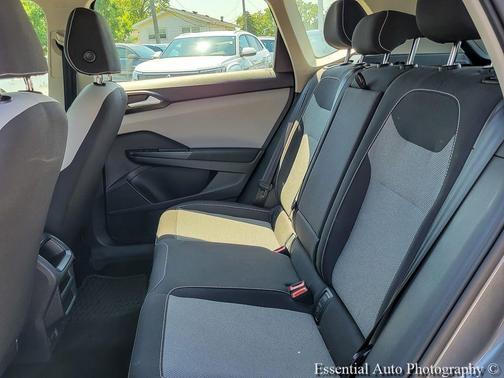 Platinum Gray Metallic 2022 Volkswagen Taos 1.5T S