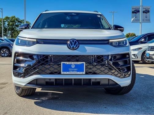 2025 Volkswagen Tiguan 2.0T SE R-Line Black