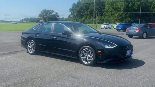 2022 Hyundai SONATA SEL