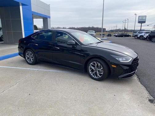 2022 Hyundai SONATA SEL