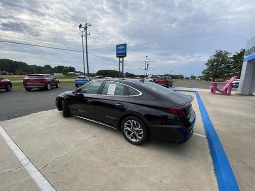 2022 Hyundai SONATA SEL